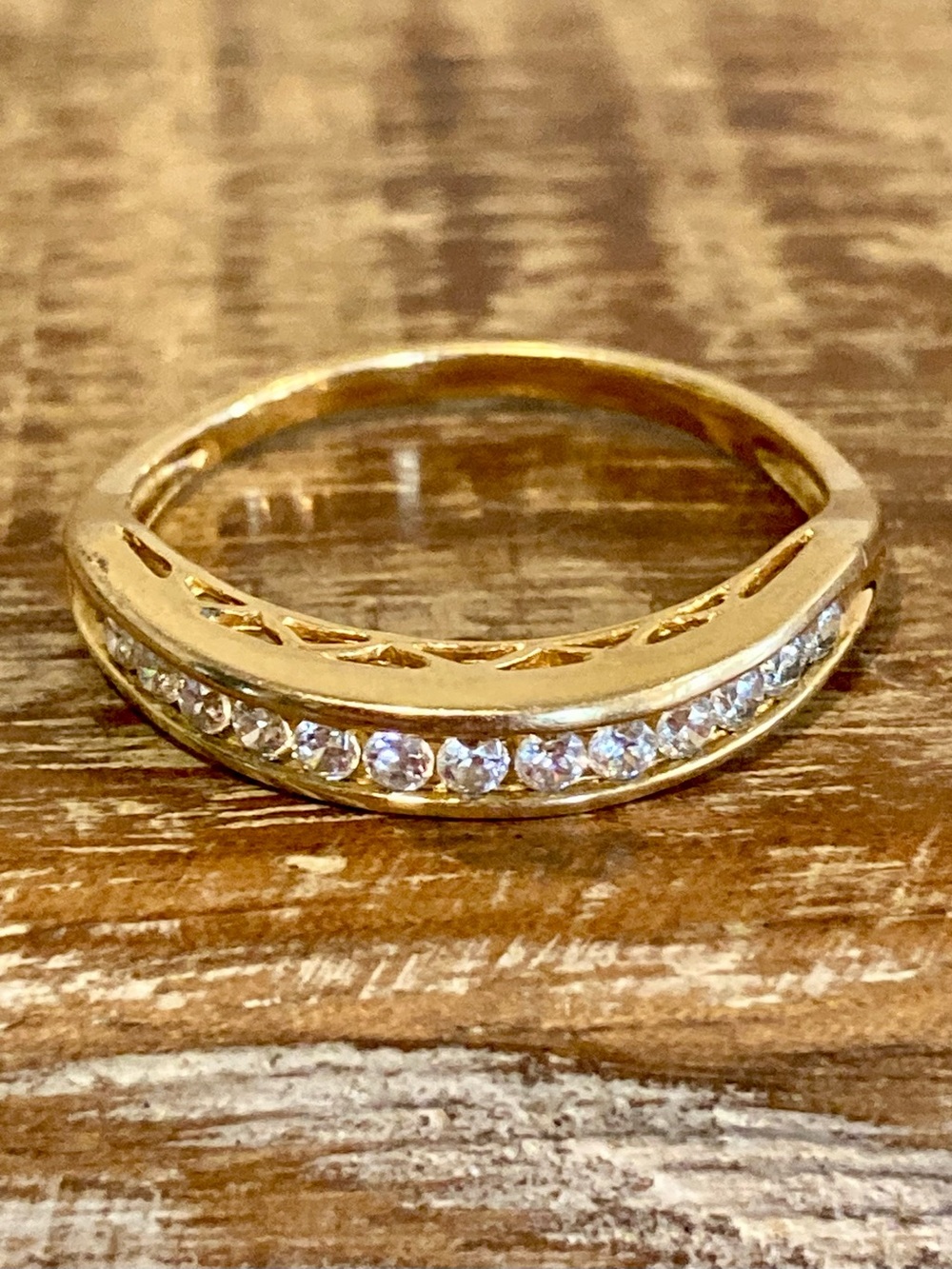 925 Gold Tone Crystal Pavé Curved Band Ring Size 8.75 Meda China
